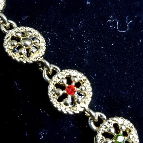 Necklace - Picture 3 of 4